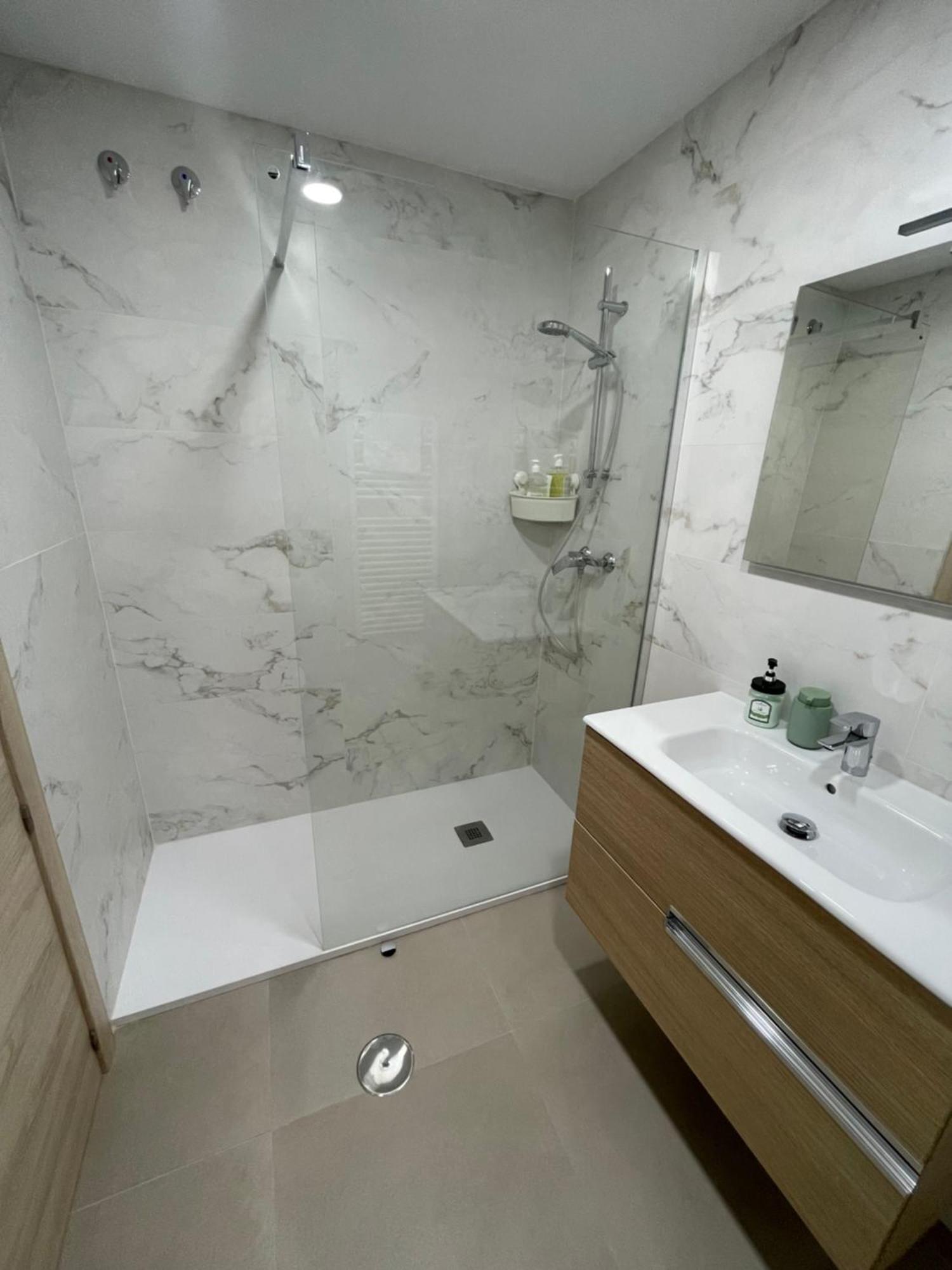 Fantastico Apartamento Trajano Parking Gratuito Granada Exterior foto